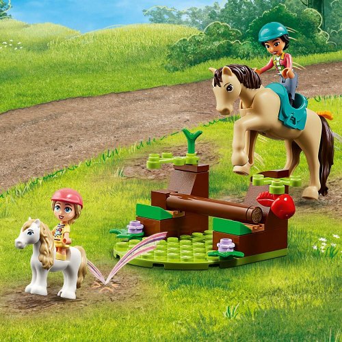 LEGO® Friends 42634 Remorcă cu cal și ponei