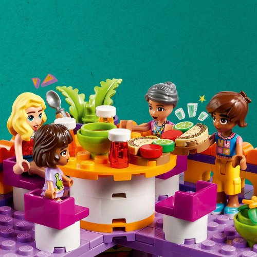 LEGO® Friends 41747 La cuisine collective de Heartlake City