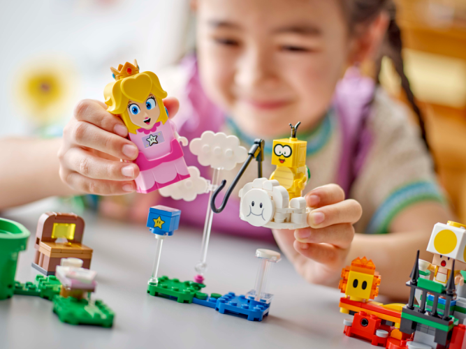 LEGO® Super Mario™ 71441 Interaktivní LEGO® Peach™ a dobrodružství