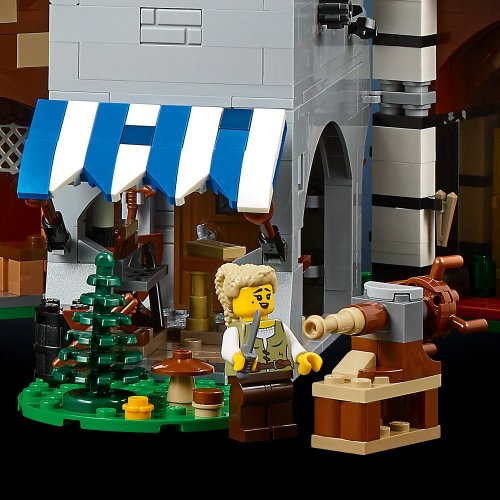 LEGO® Icons 10332 Largo da Cidade Medieval