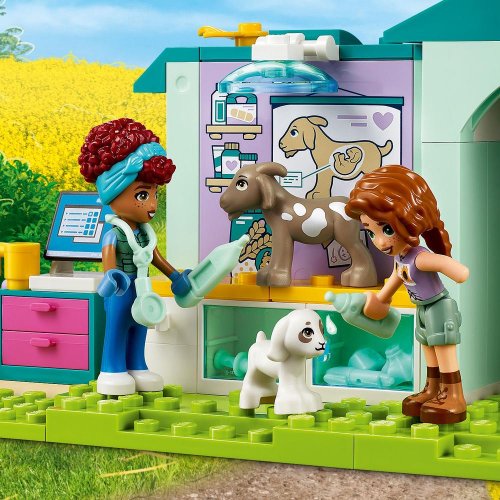 LEGO® Friends 42632 Lecznica dla zwierząt gospodarskich