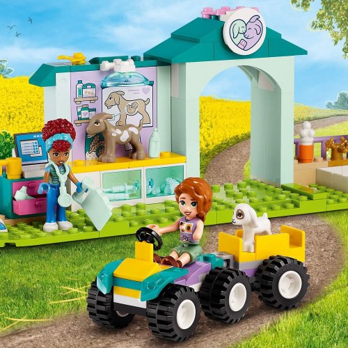 LEGO® Friends 42632 Veterinárna klinika pre zvieratká z farmy