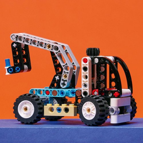 LEGO® Technic 42133 Ładowarka teleskopowa