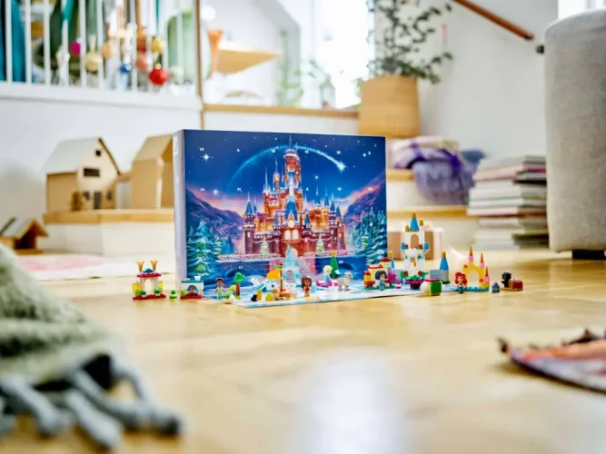 LEGO® Disney™ 43253 Calendar de advent 2024