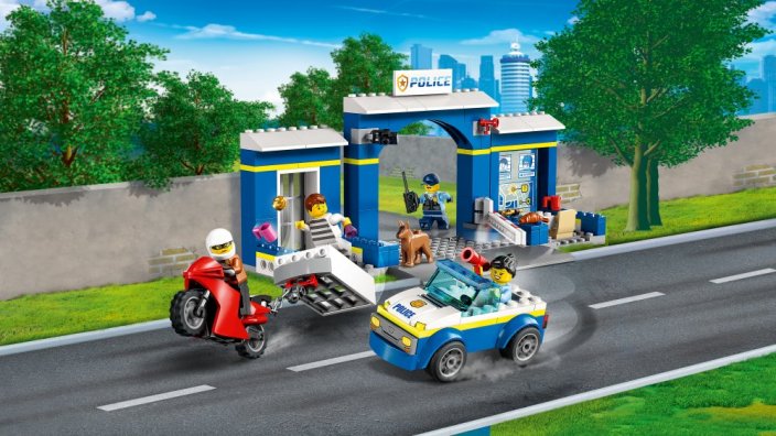LEGO® City 60370 Hajsza a rendőrkapitányságon