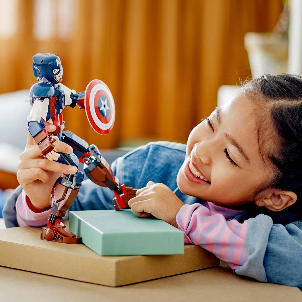  LEGO Figura de construcción del Capitán América 76258 Figura de  acción de Marvel para construir, coleccionable de Marvel con escudo  acoplable para jugar y exhibir, juguete de los Vengadores para niños