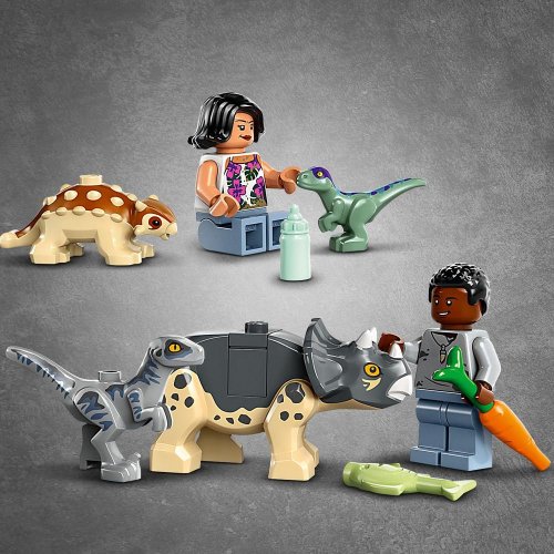 LEGO® Jurassic World™ 76963 Kis dínók mentőközpont
