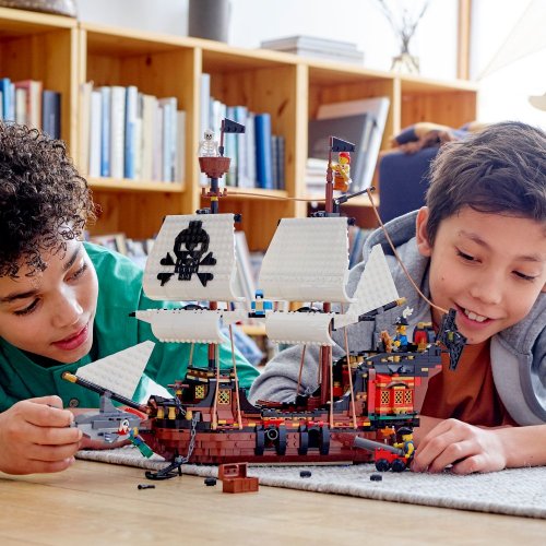 LEGO® Creator 3-in-1 31109 Piratenschiff