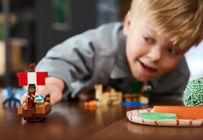 LEGO® Minecraft® 21259 A kalózhajós utazás