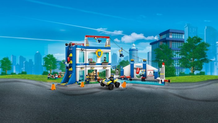 LEGO® City 60372 Le centre d’entraînement de la police