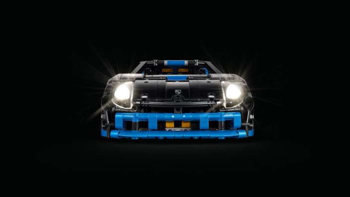 LEGO® Technic™ 42176 Porsche GT4 e-Performance versenyautó